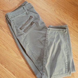 Universal Thread Olive Green Jeans with Zippers